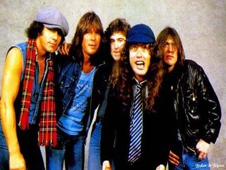AC/DC - ������� ������ (1975-2010) DVDRip